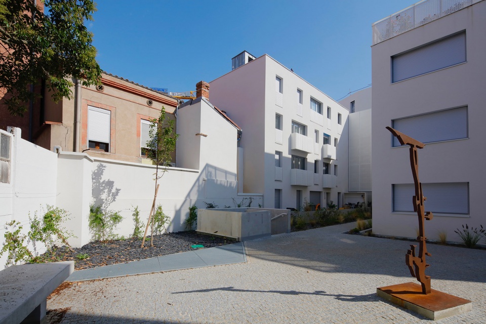 图卢兹绿色循环住宅区-27