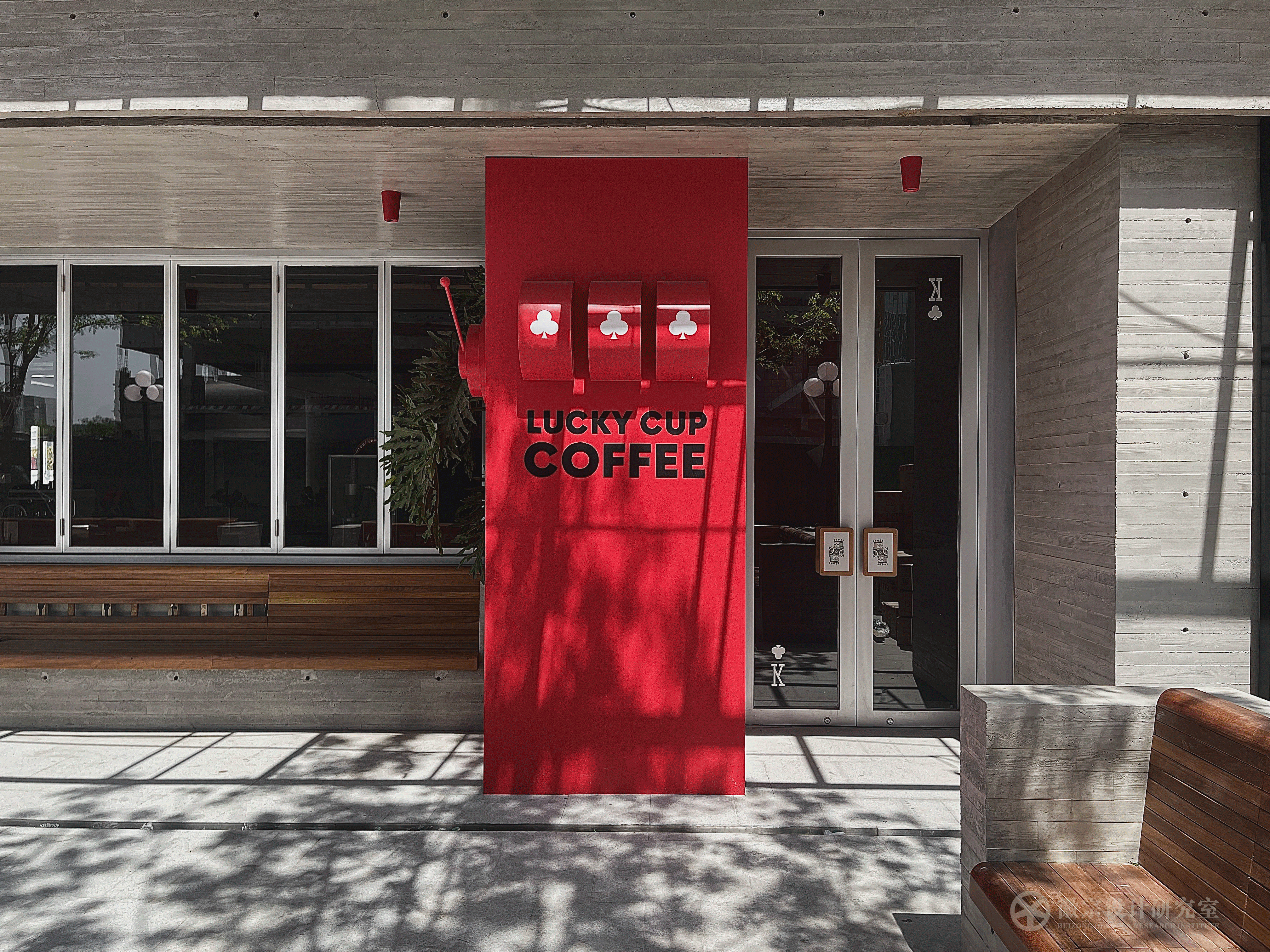 幸运咖LUCKY CUP全球旗舰店丨中国郑州丨未提及明确设计公司,主持建筑师姚清轩等-43