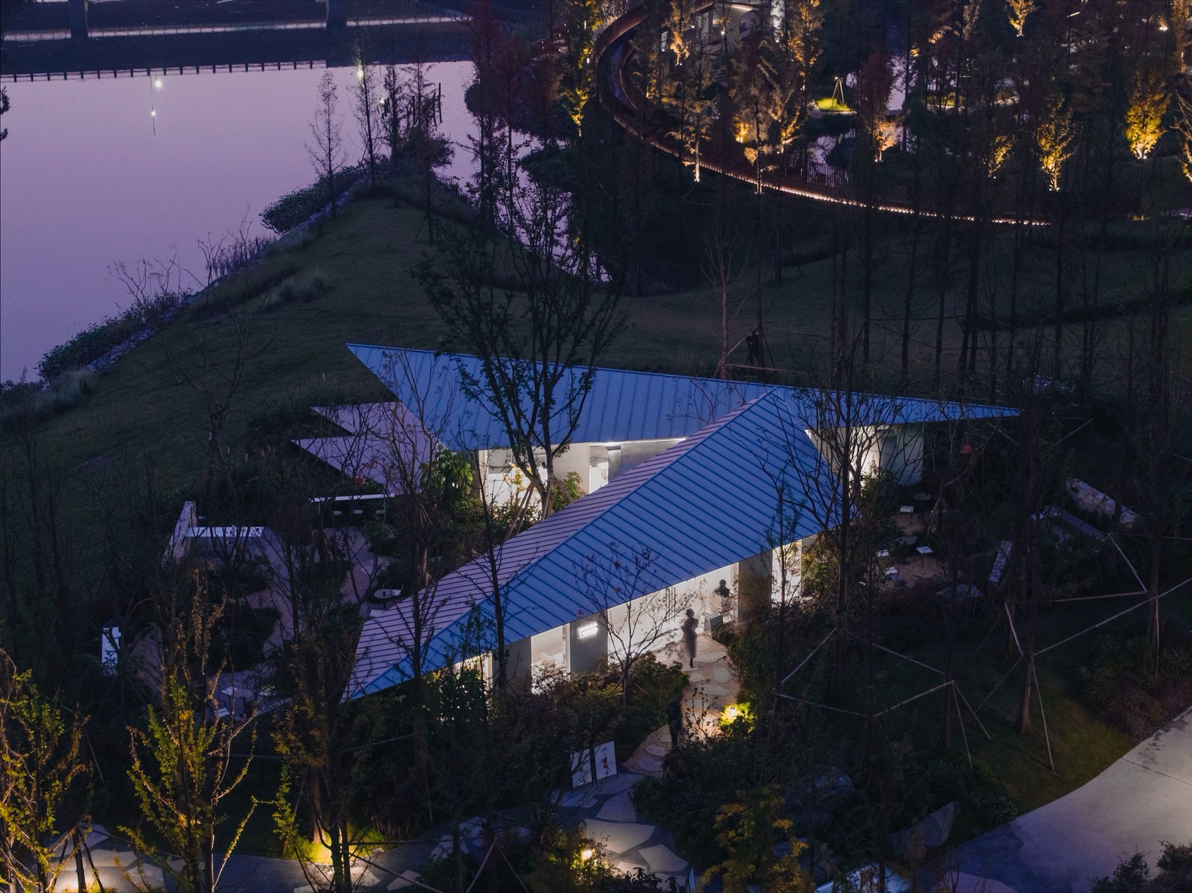 重庆麓悦江城咖啡厅丨中国重庆丨万华研发 + 直现建筑-45