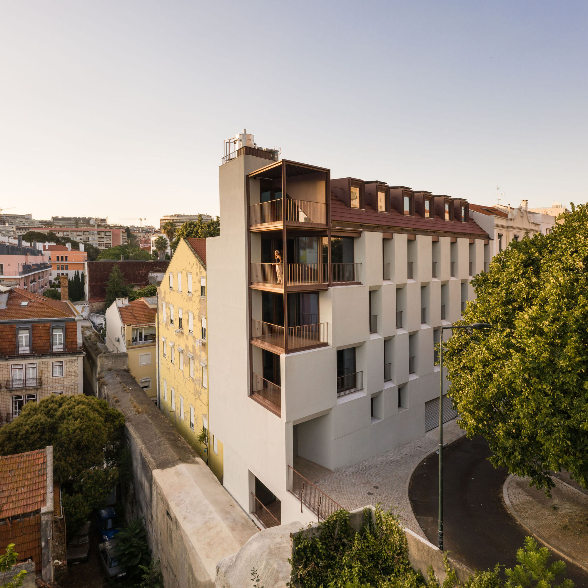 Residential Building by the Aqueduct / António Costa Lima Arquitectos-22
