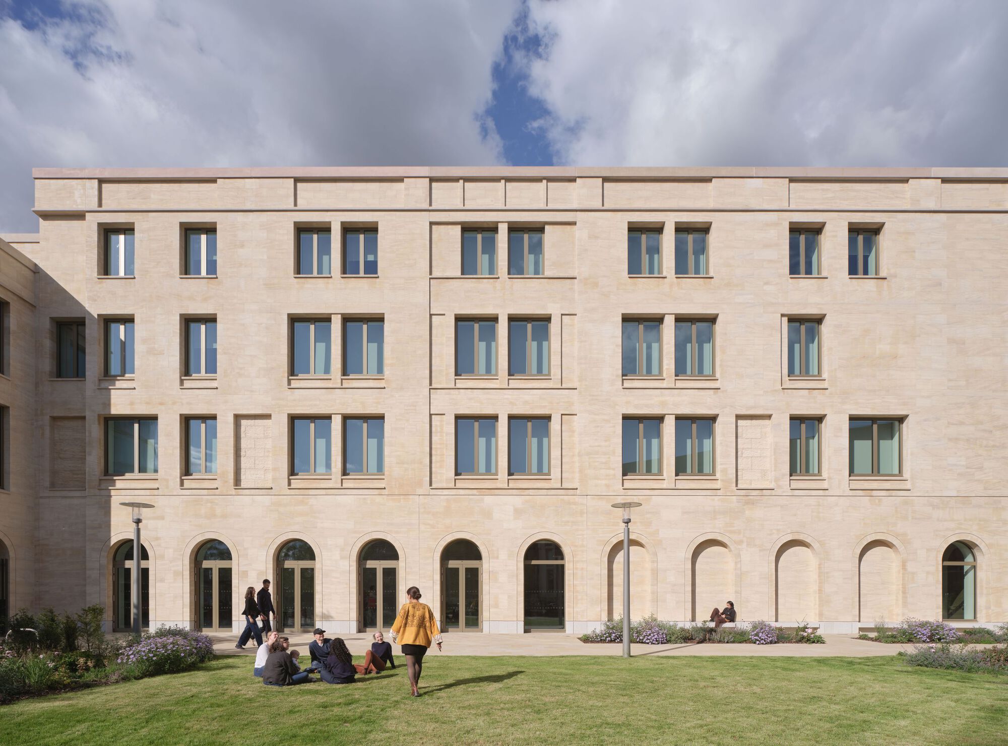 Schwarzman Center for the Humanities - University of Oxford / Hopkins Architects-30