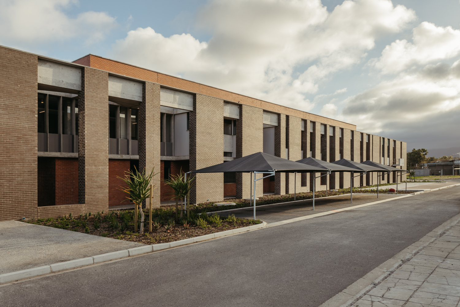 南非污水处理厂控制中心和鼓风机房综合体丨SALT Architects-8