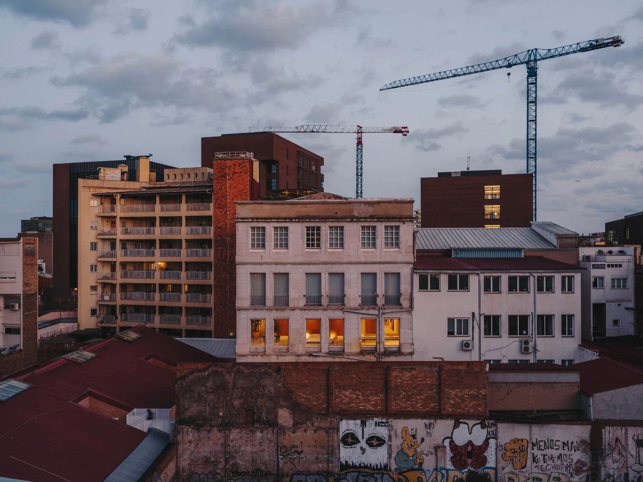 Mesura丨工业公寓改造，艺术画廊与生活空间的完美融合-27