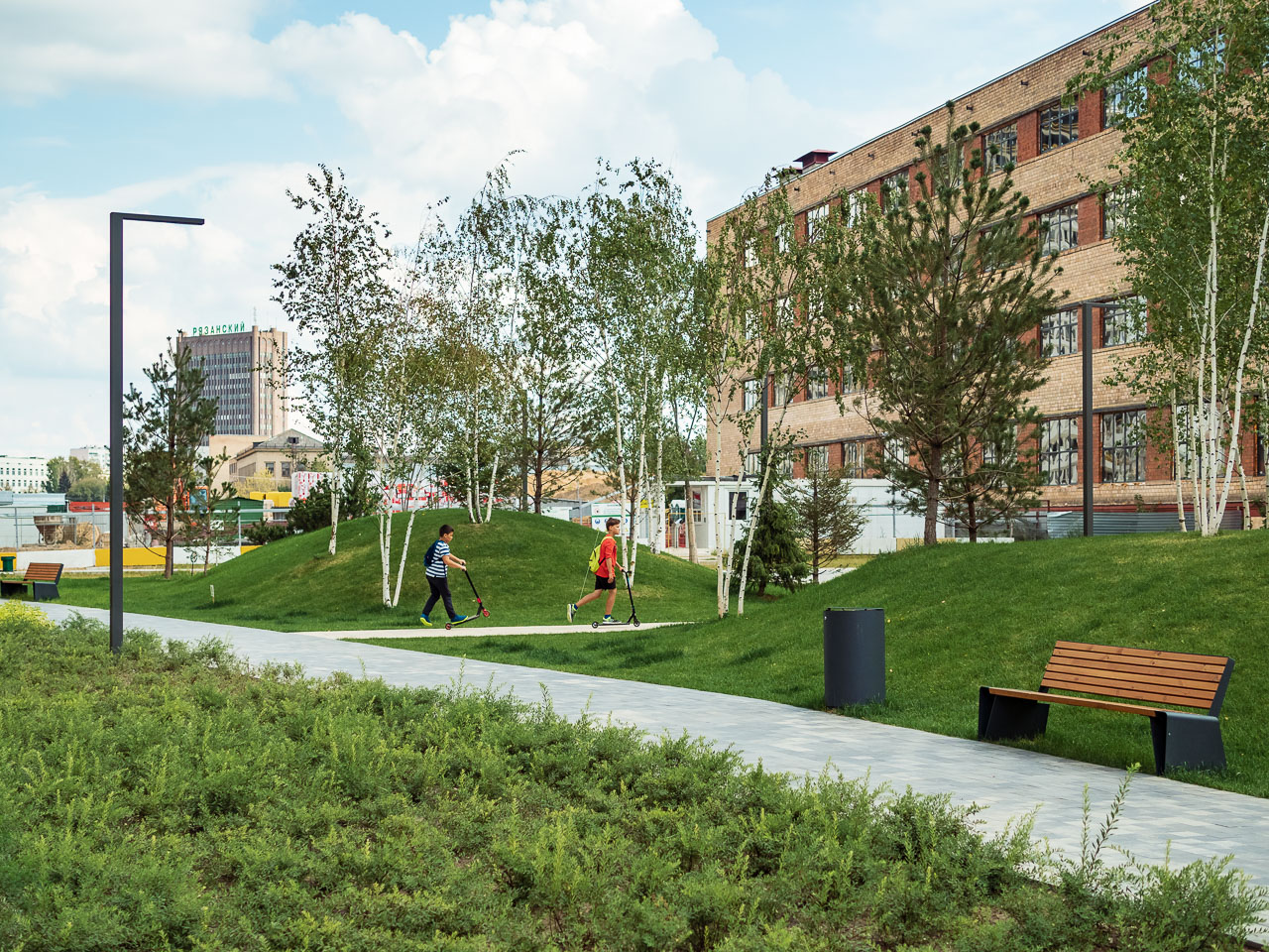 阿法区21、19街区的林荫道-19