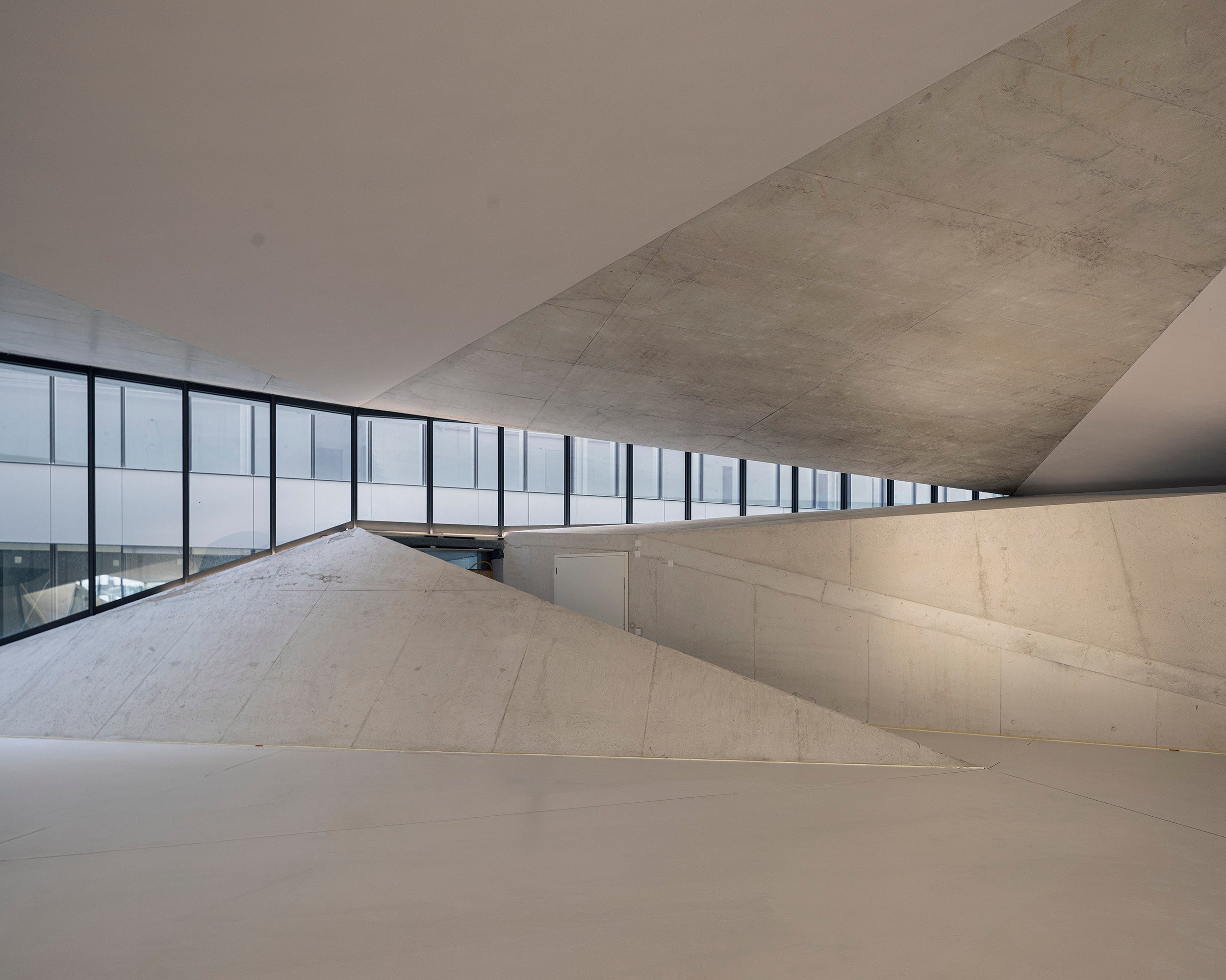 Muséedel’Elyséeandmudac 双博物馆建筑丨瑞士洛桑丨葡萄牙 Aires Mateus-15