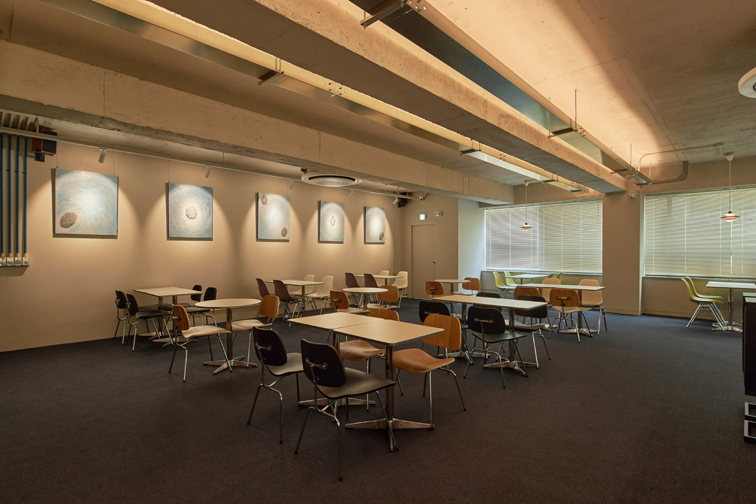 木质感卧室设计，打造温馨舒适空间-8