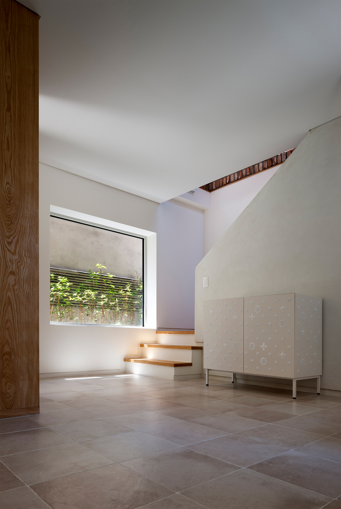 Knock Knock Heon · 与山共融的现代汉诺克住宅设计-43