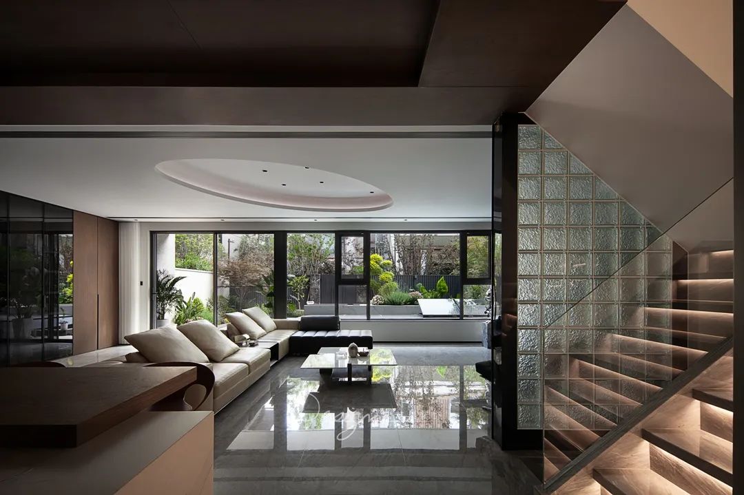 400㎡现代风超现实可居住艺术空间丨紫苹果全案设计-50