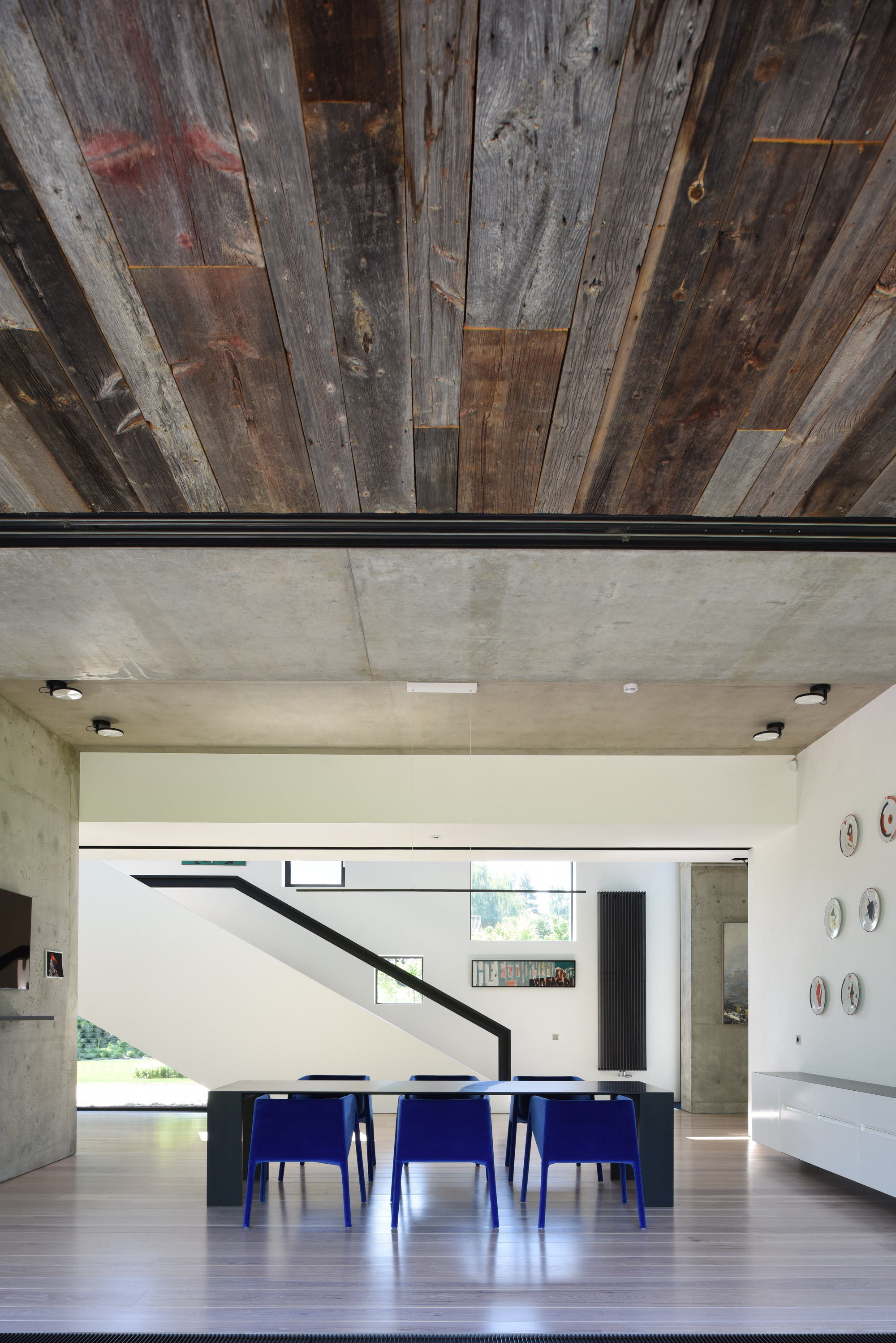 水库边的乡村别墅-7