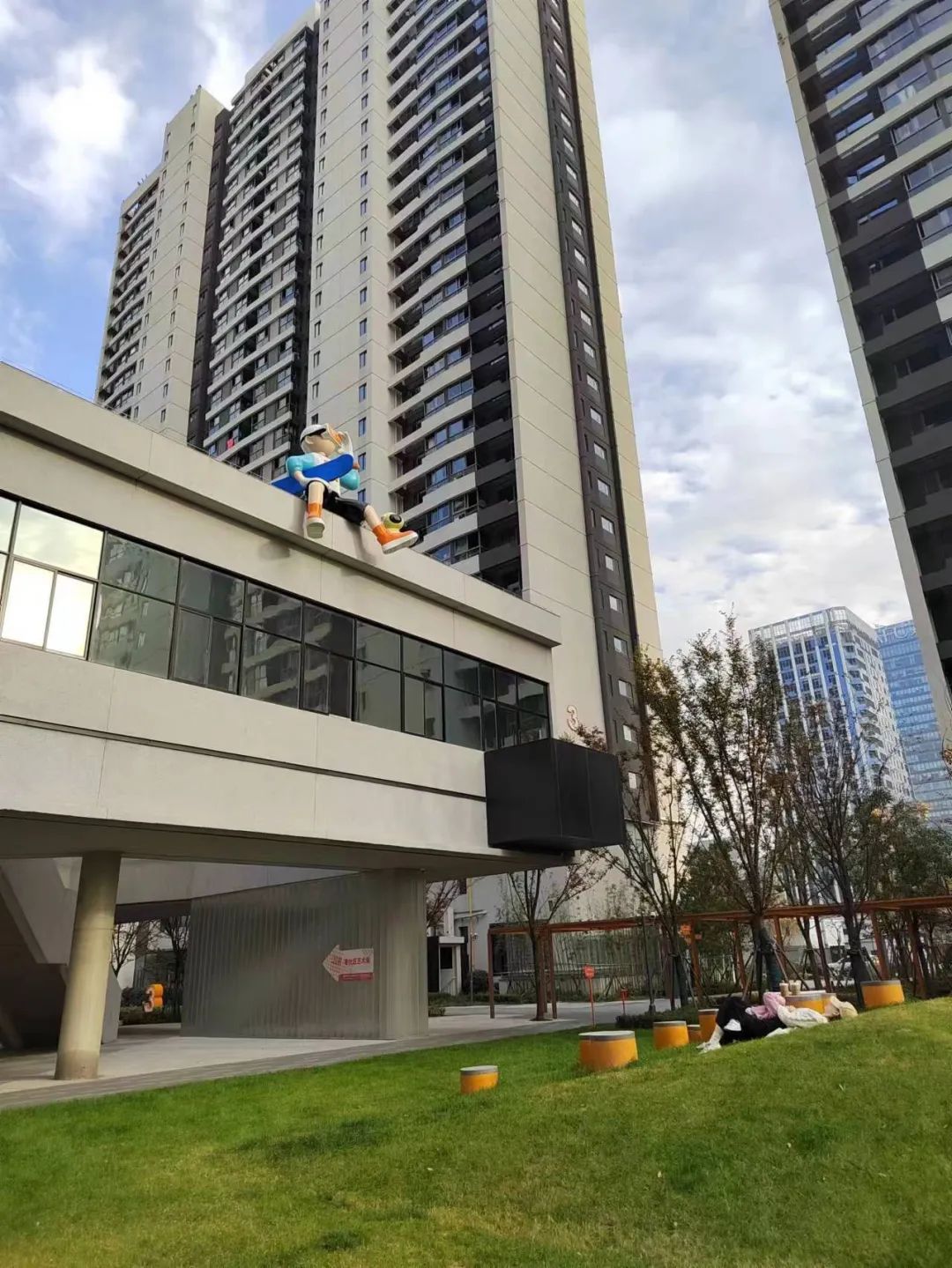 真叫卢俊：保租房这么做差不多已经到顶了-150