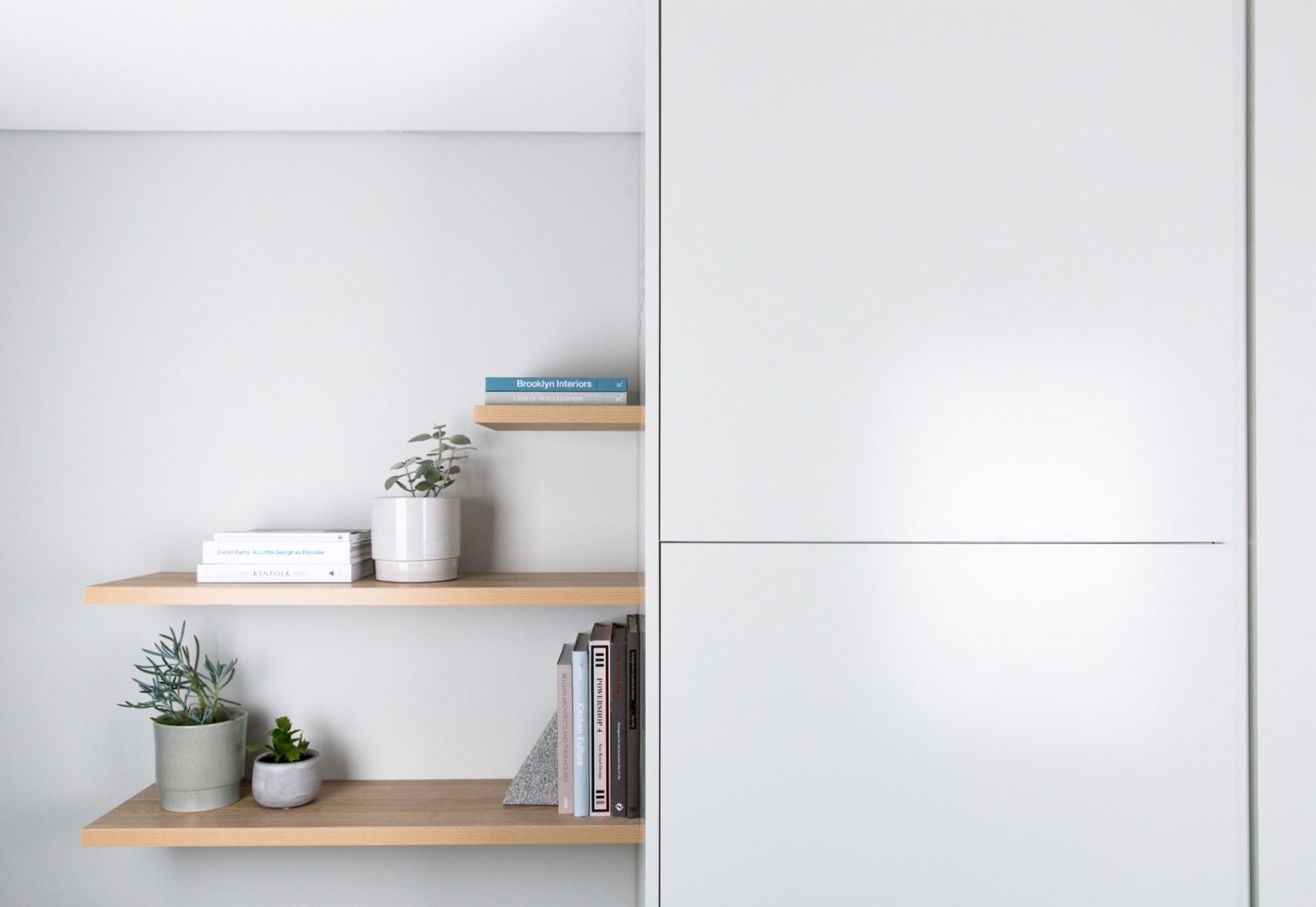 悉尼：微型公寓创造了最小的室内空间-6