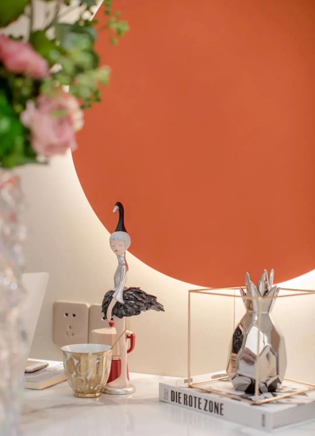 艺术个性的 70㎡现代时尚公寓丨中国兰州丨深圳市莫菲特空间设计有限公司,深圳市佳明酒店配饰有限公司-10