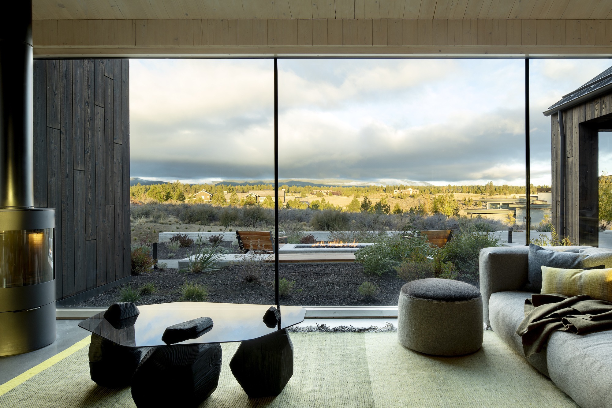 八角井屋丨美国本德丨MorkUlnes Architects-31