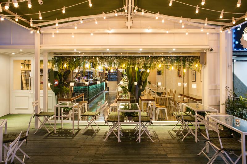 温馨四十坪咖啡厅，演绎简约精致空间美学-3