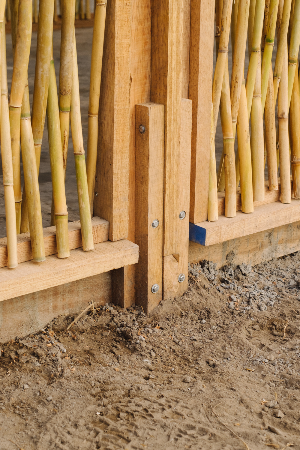 秘鲁帕查卡马克考古遗址的儿童与考古学家共享空间-19