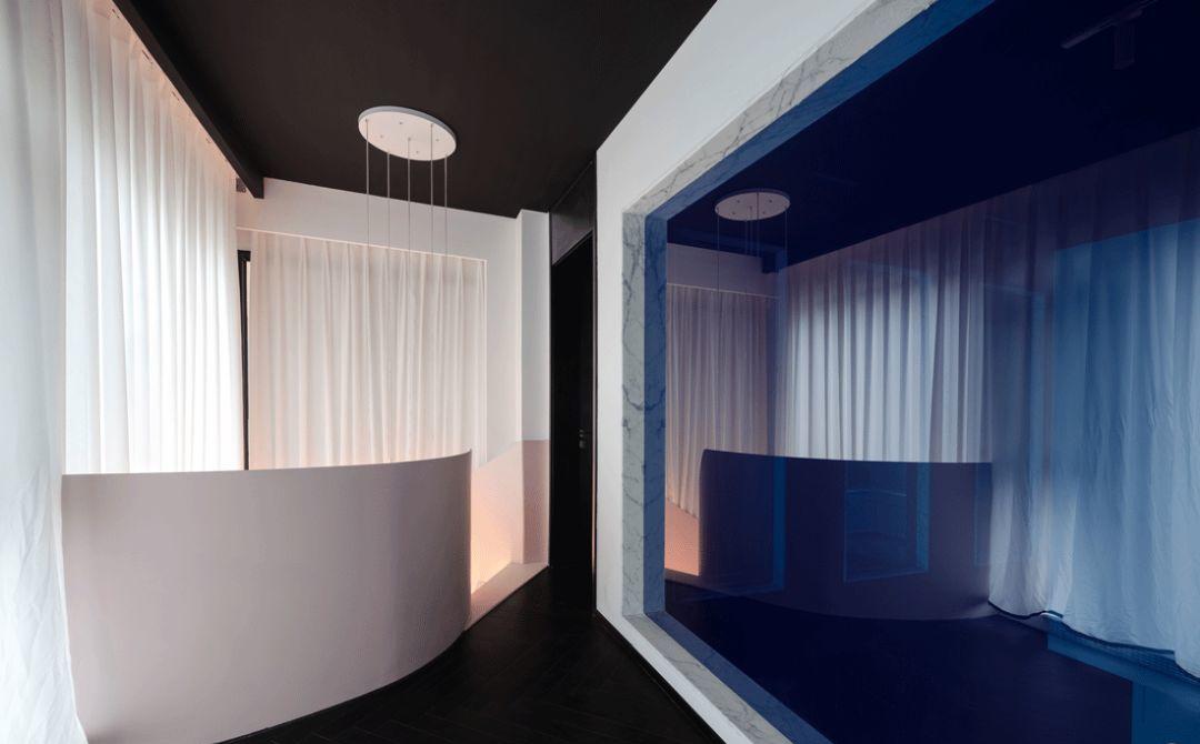 清羽设计丨平层丨粉色楼梯紫色墙壁酷炫星球-53