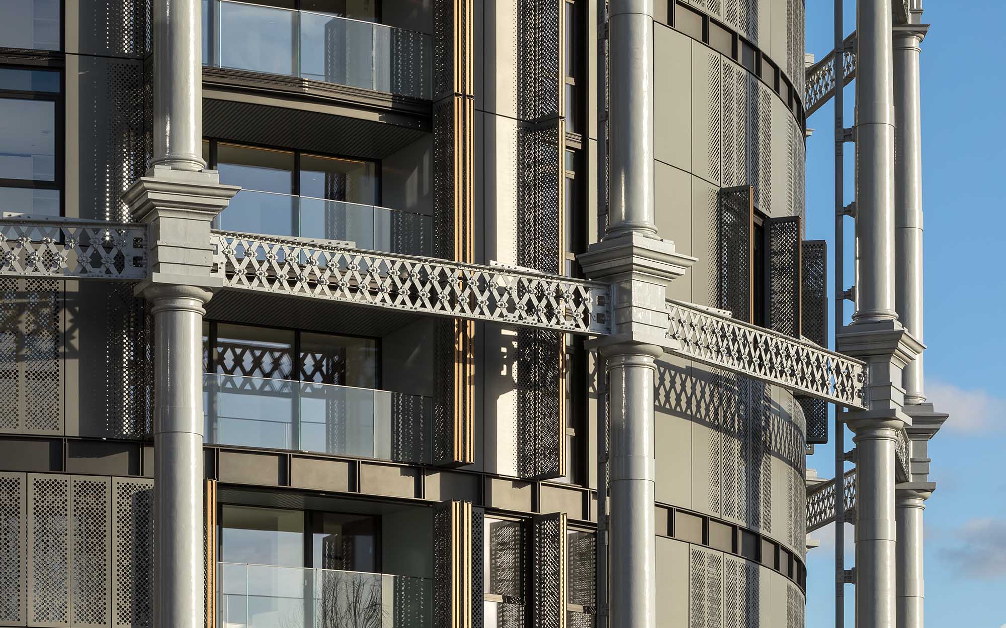 
                    Gasholders London
                -8