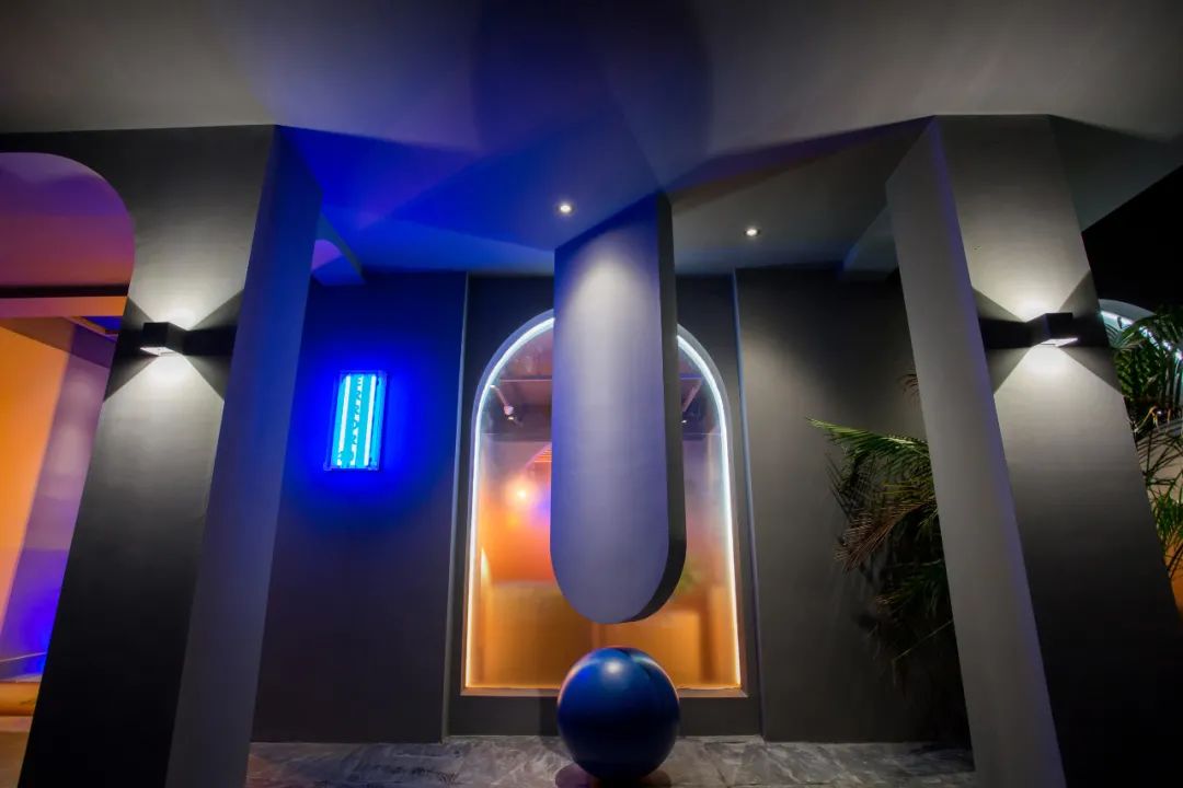 穿越时空的赛博朋克剧本杀馆·连云港 ERROR·404丨中国连云港丨点度空间设计-17