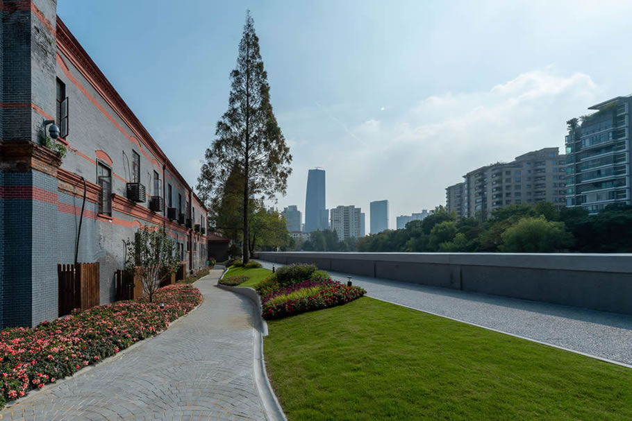 苏州河畔的英式庄园 · 华东政法大学长宁校区滨河景观提升丨中国上海-54