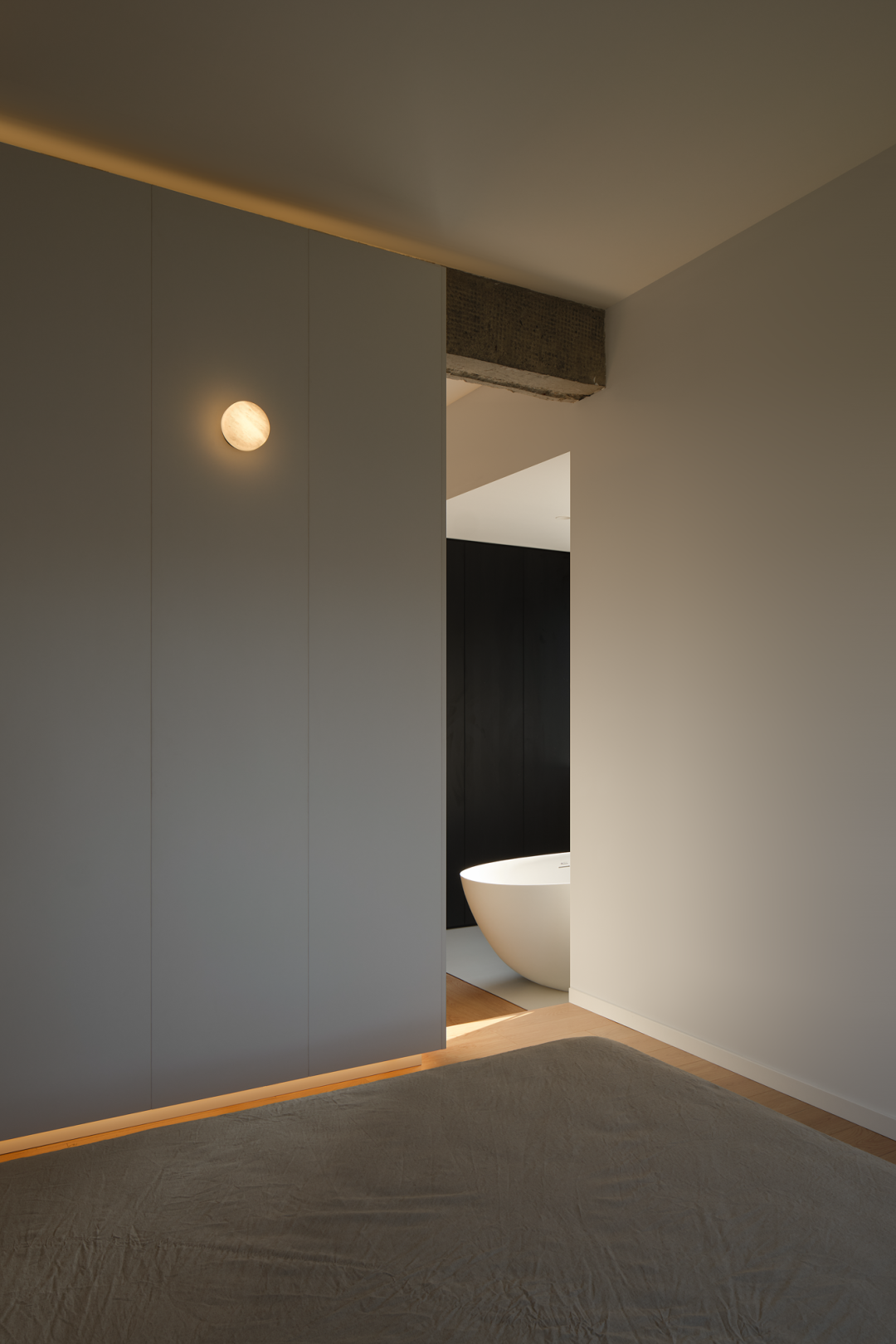 古月·胡哲｜极简“大套间”，拥抱自然与自我的栖居！-50