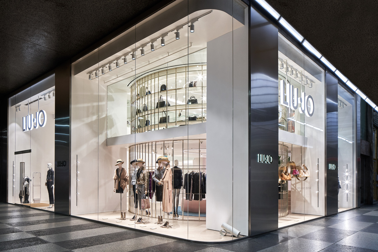 刘·乔米兰 C·维托里奥·埃马努埃莱新旗舰店大精品店-19