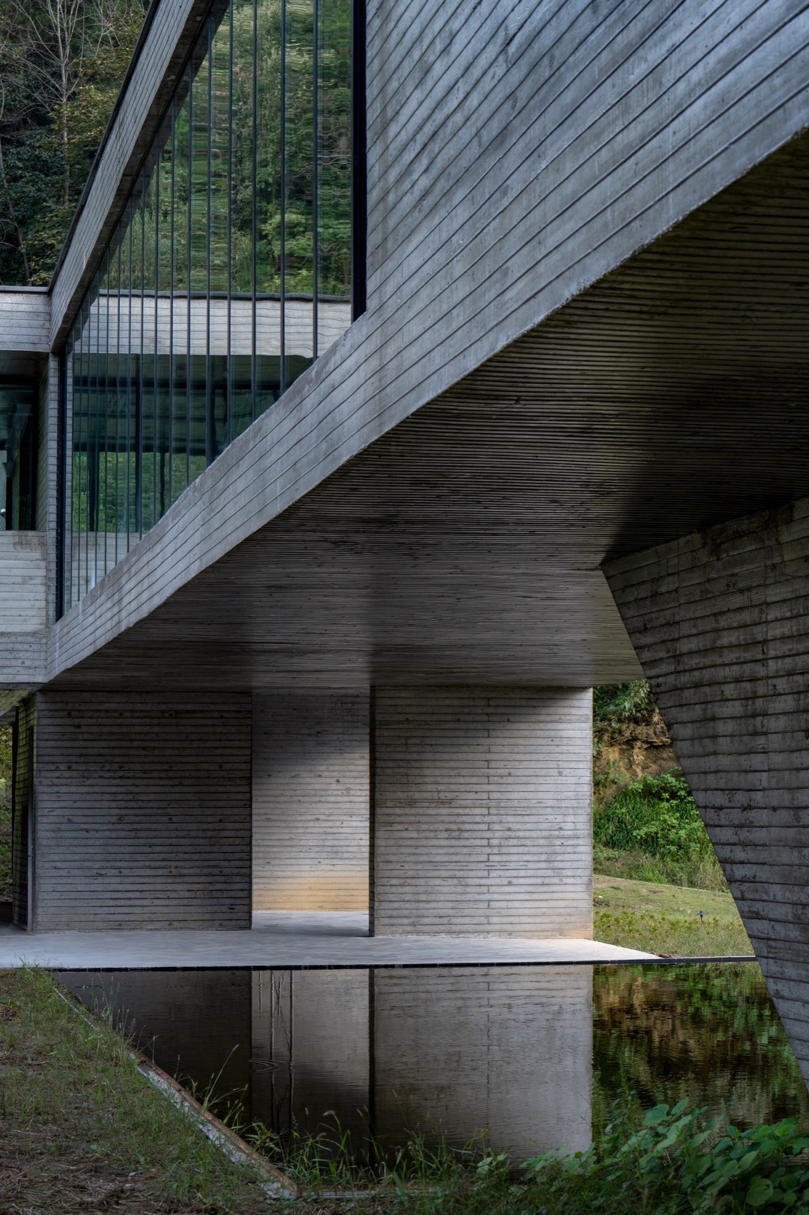 武当山麓游客中心:重塑台地之线丨中国十堰丨上海末广建筑设计有限公司-81