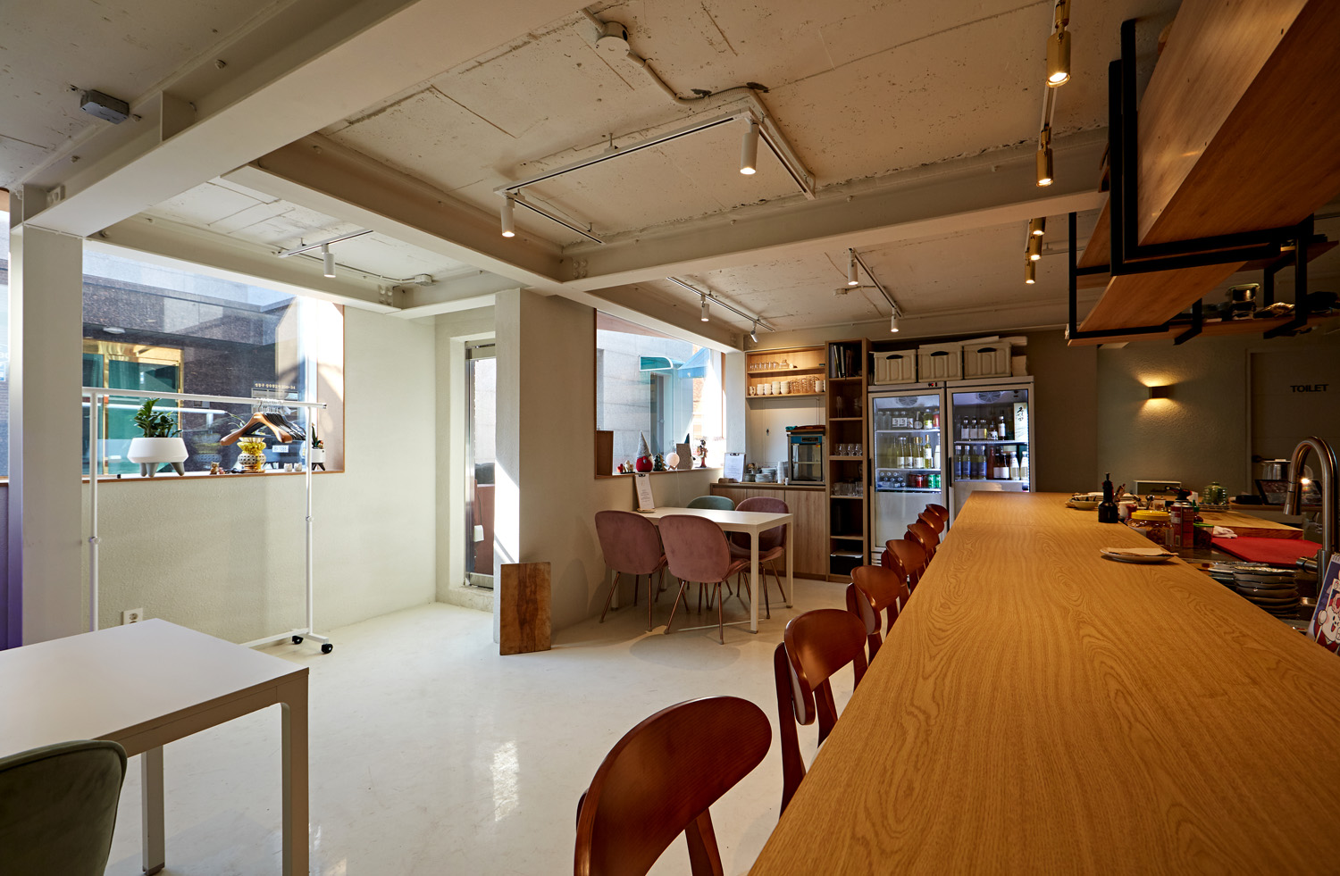 15 坪现代简约办公空间，打造极简商务风-9