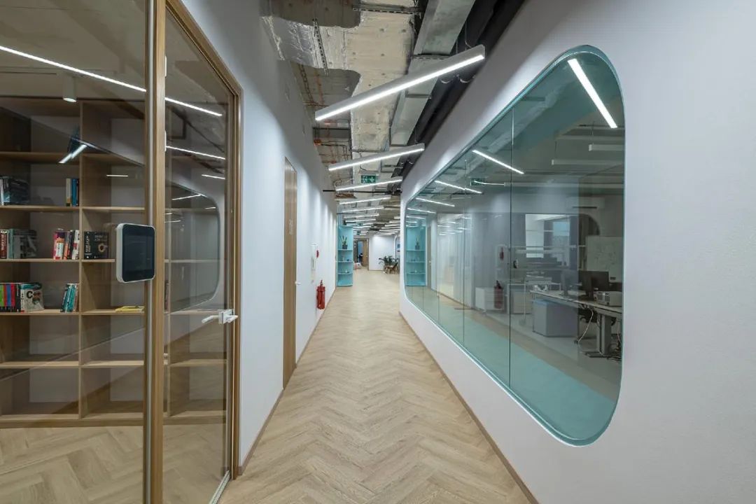 瑞士KISTLER打造居家感办公空间丨斯洛伐克布拉迪斯拉发丨Zeit Architect-40