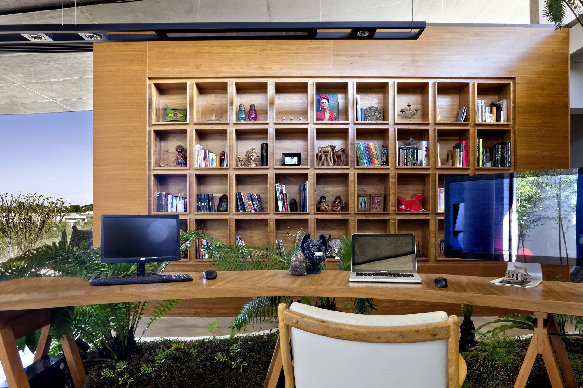 巴西 Goiânia 别墅 | “攀爬之屋”融入自然,展现个性-30