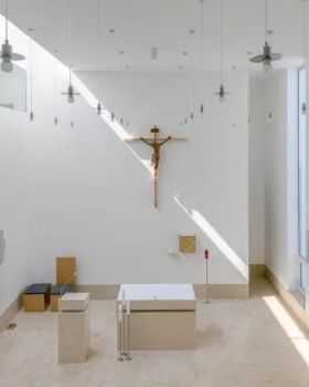 光与静的交响乐 | 波兰 Sisters of St. Francis 修道院