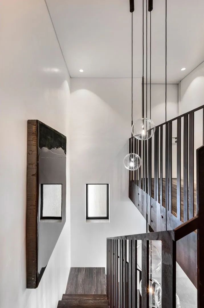 特拉维夫顶层住宅,黑白色调的时尚空间-57