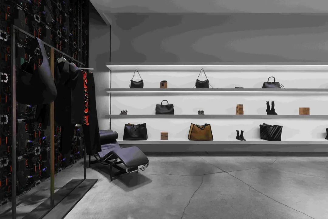 LuisaViaRoma佛罗伦萨旗舰店翻新丨意大利佛罗伦萨丨建筑师Stefania Bartali-7