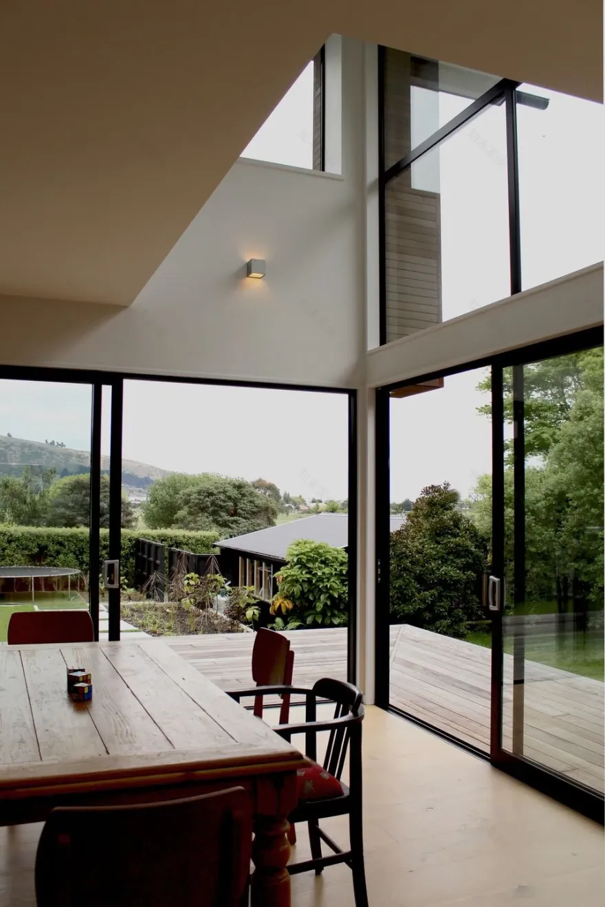 新西兰基督城山间家园 | 阳光、山谷美景与自然共生-29