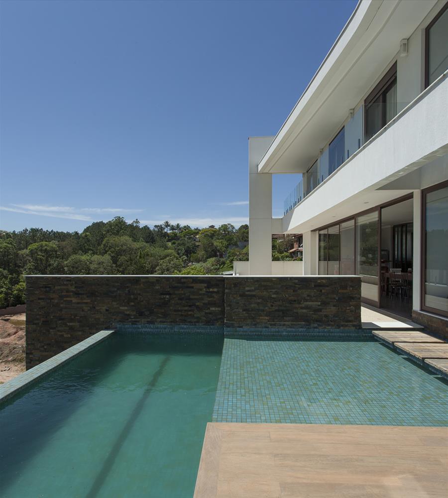 巴西 Pedras 住宅 | 现代设计与自然景观的完美融合-12