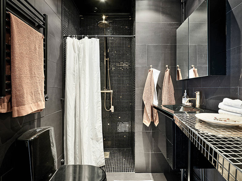 浪漫瑞典小公寓,高挑天花板与温馨阳台的完美结合-14