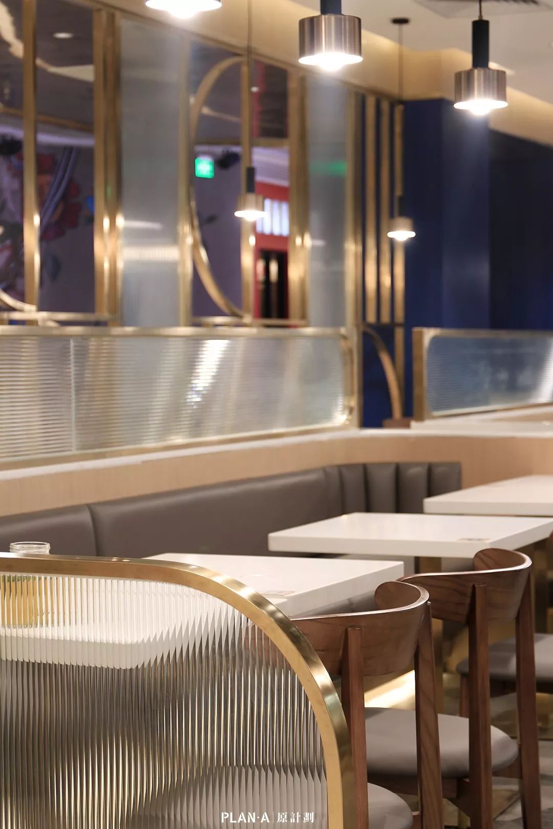 广州美林 M·LIVE 天地“点港点造”餐厅,蓝色主调展现创新精神-51