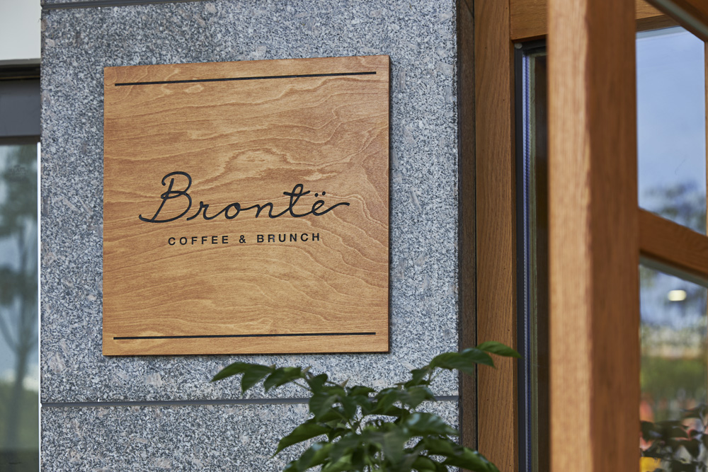 简约 25 坪咖啡店，展现白色木质空间魅力-18