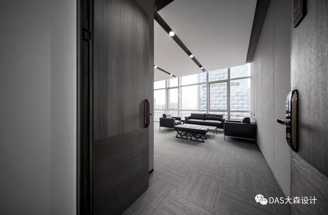 金地代建总部办公——现代精致的科学筑家空间-19