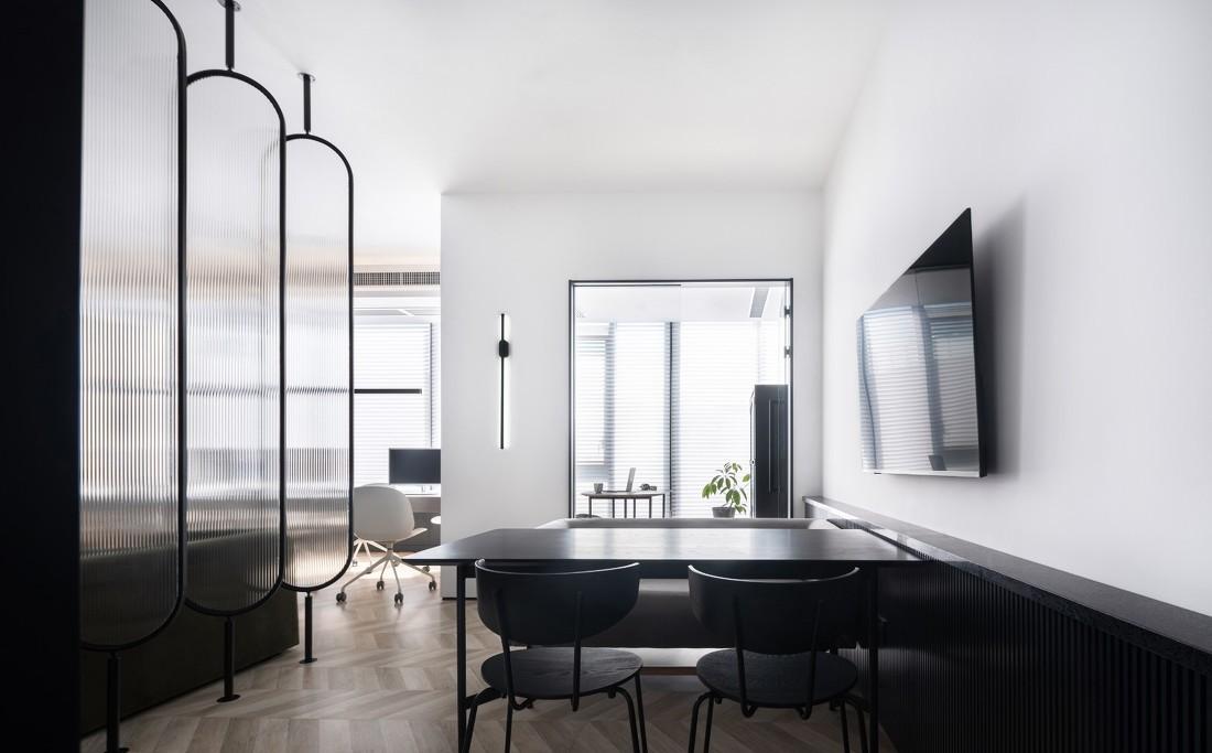 现代简约办公室设计,精致细节展现空间魅力-8