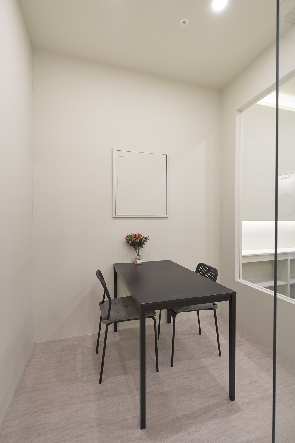 粉色点缀的 41 平米私人健身会所-22