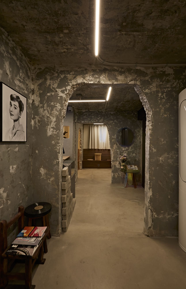 21 平米小屋变身复古咖啡馆，设计亮点独具匠心-16