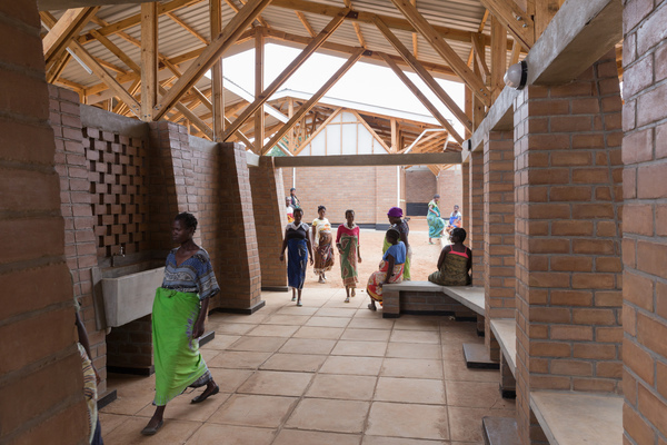 Maternity Waiting Village / MASS Design Group-16
