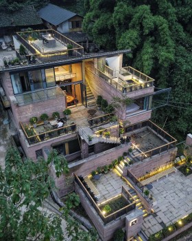 Moutain House of Lew / LEW JOESON