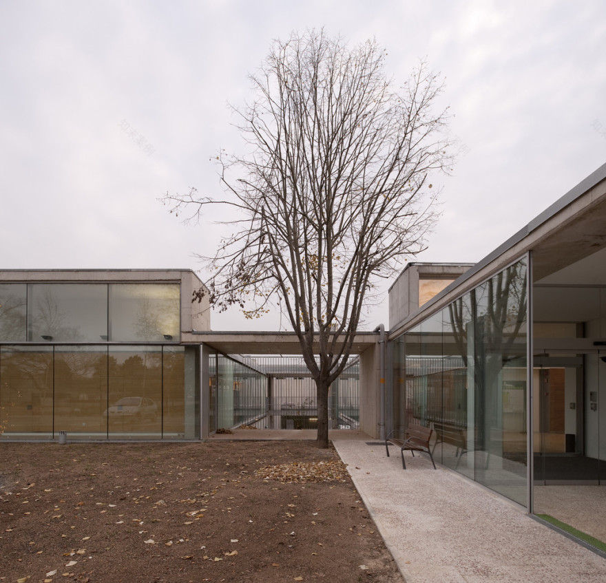 Elderly Healthcare Building Brullet Pineda Arquitectes-25