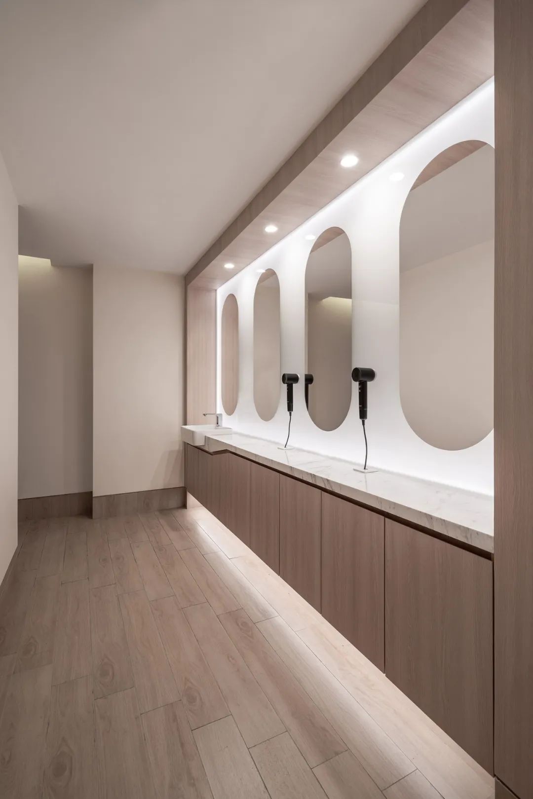 SUGAR Gala·y SOHO 健身空间丨中国北京丨生兵,屈飞婧-17