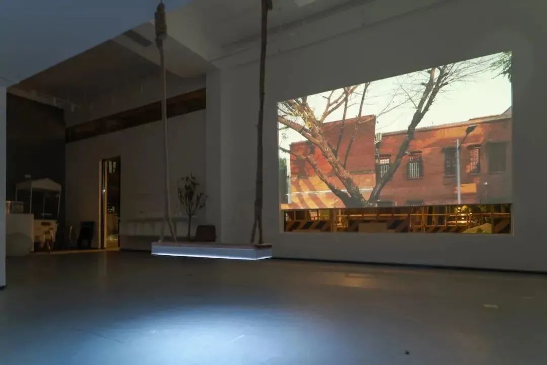 虚景幻映——光景与映互动装置艺术探索-11