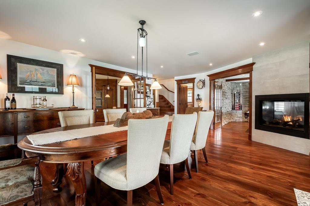 Valleyfield滨水宽敞房产丨加拿大魁北克丨Joli Joli Design-15