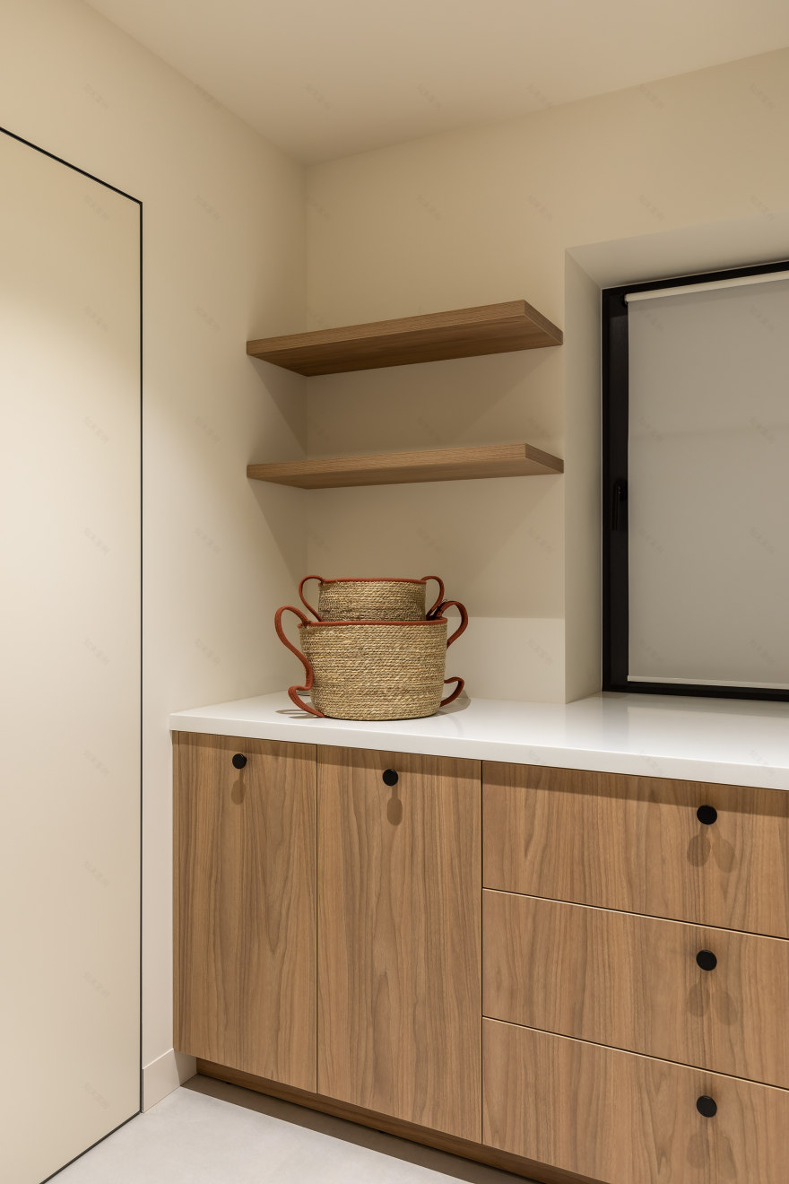 青山别墅(注:house常见可译为房子、住宅、别墅等,这里结合语境GREEN HILLS(青山),别墅表意更合适) 丨UkraineKyiv丨YD interior studio-61