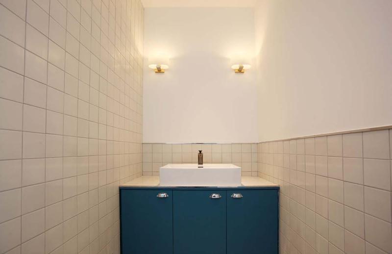 简约天空蓝点缀，打造温馨洗衣房-10