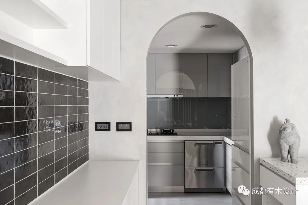 黑白灰现代极简亲子宅丨早见-26